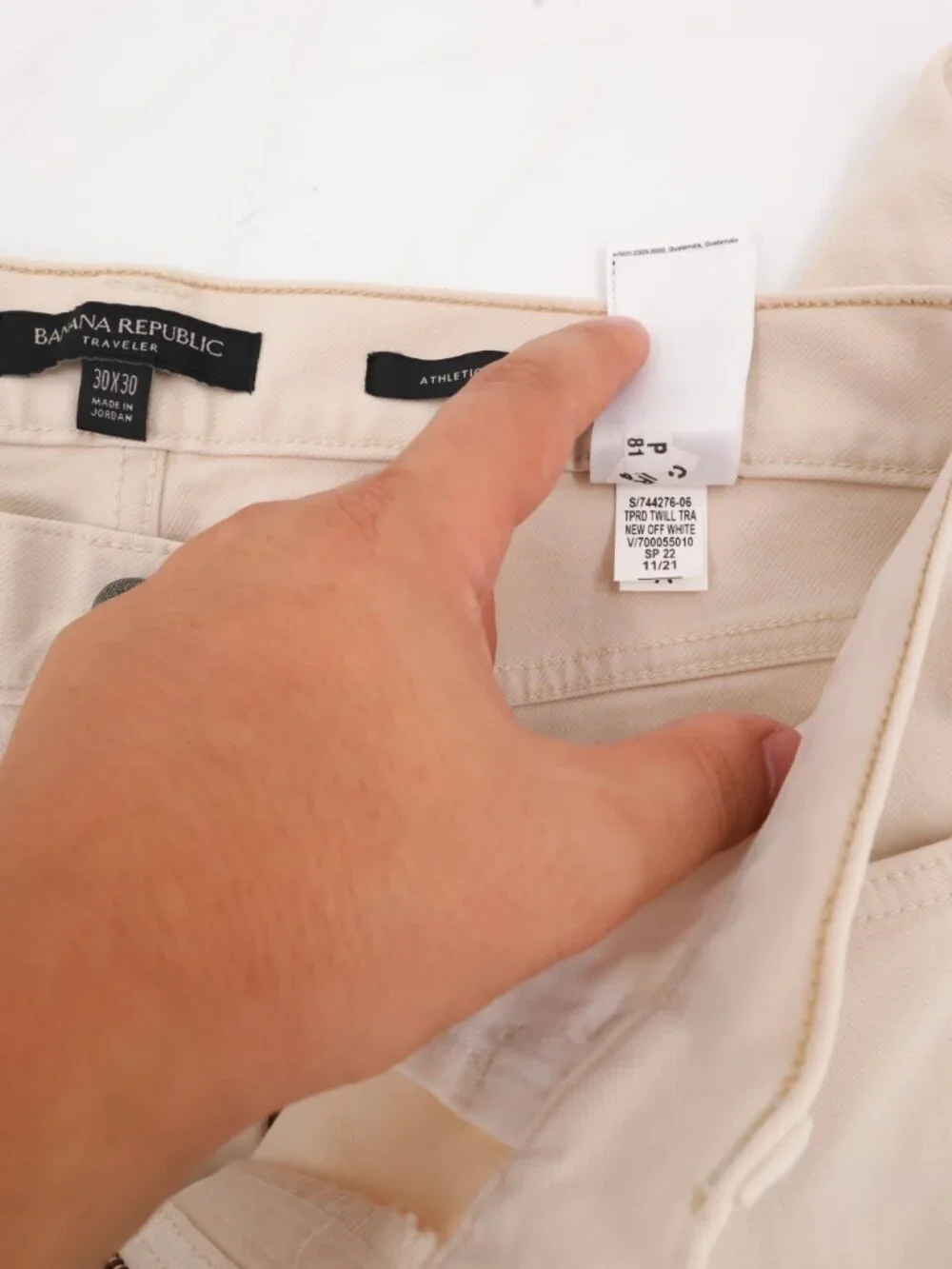NWT Banana Republic Pants Mens 30 L29 Traveler Athletic Tapered Fit Mid Rise